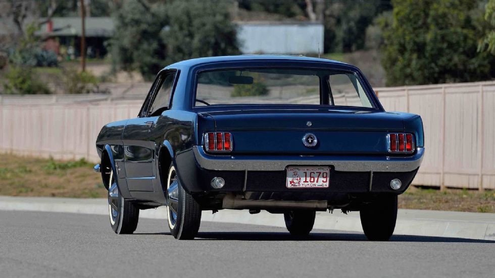 Αρχικά η συγκεκριμένη Mustang ήταν να παραδοθεί στο Βανκούβερ, αλλά τελικά το Μάιο του 1965 εμφανίστηκε στο Γιούκον του Καναδά. Λίγους μήνες αργότερα πουλήθηκε και μέχρι το 1997 άλλαξε 12 ιδιοκτήτες.
